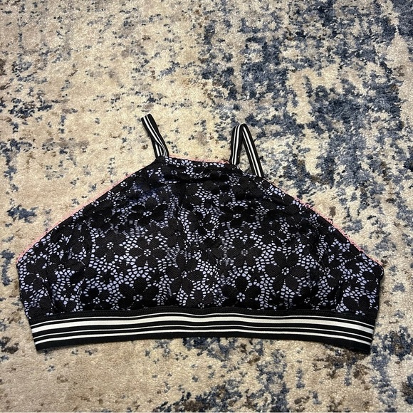 Victoria’s Secret Gray & Black Floral Mesh Padded Bikini Top Size Small - Picture 1 of 8